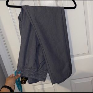 FIGS Scrub Pants High waisted in Graphite small